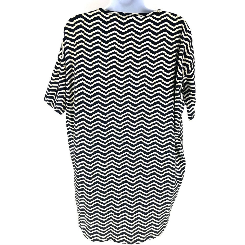 LuLaRoe Women’s Black White Yellow Top XS - Picture 2 of 4